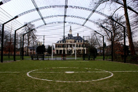de voetbalkooi van Zonnehuizen na de renovatie
